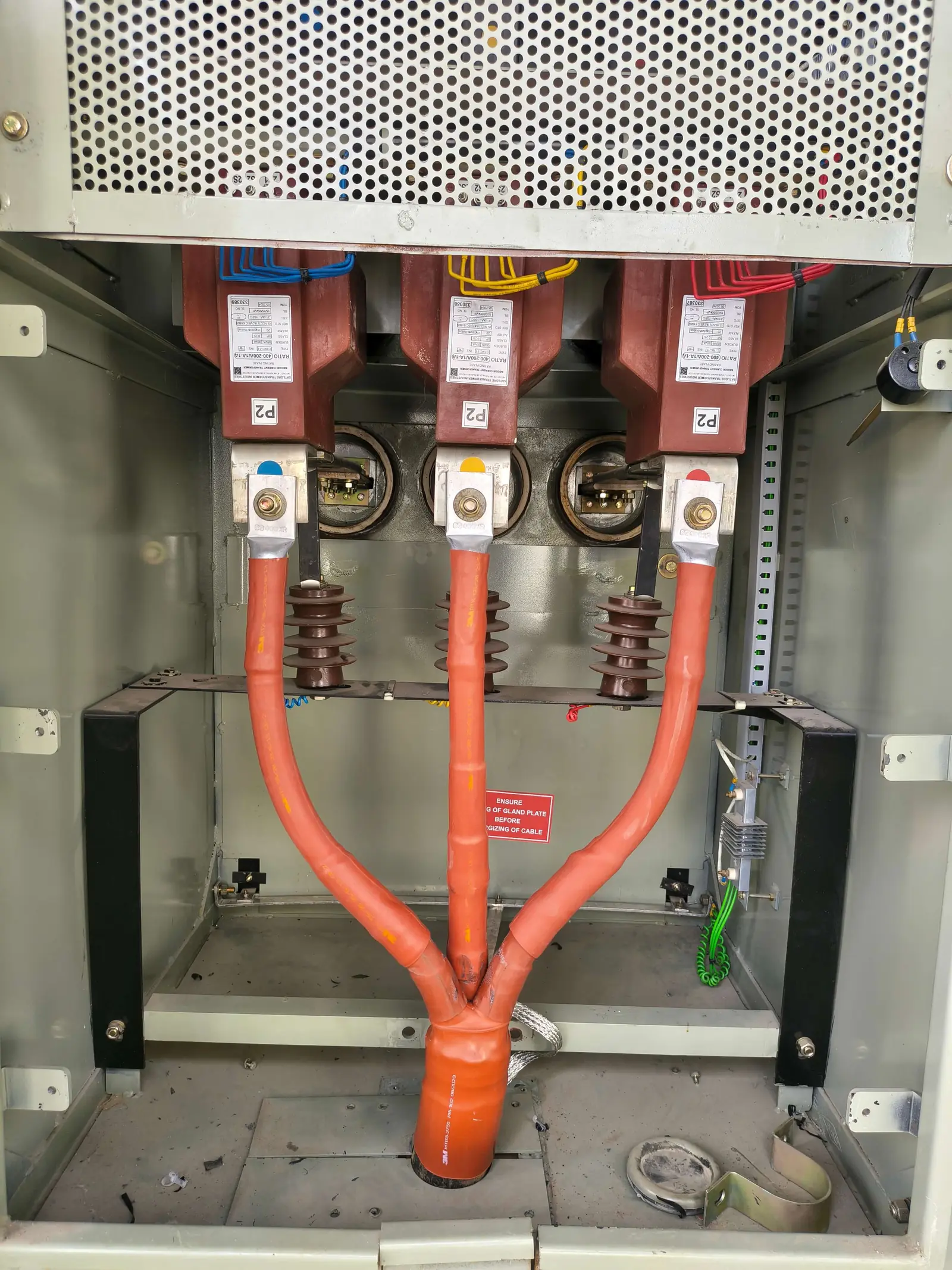Internal panel wiring and cable management